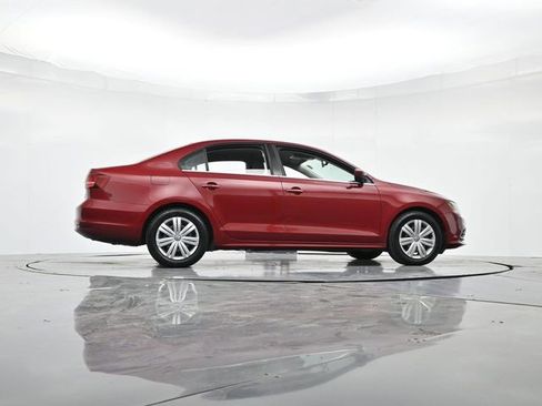 Used 2017 Volkswagen Jetta S image 26