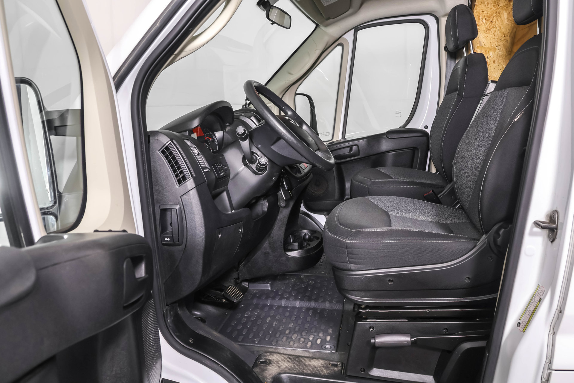 Used 2021 RAM ProMaster 1500 FWD image 7
