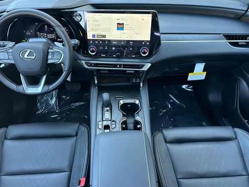 New 2026 Lexus RX 450h AWD image 15