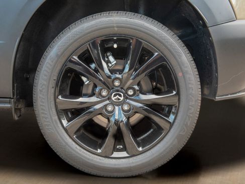 New 2024 MAZDA CX-30 Carbon image 32