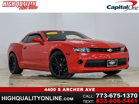 Used 2015 Chevrolet Camaro LT RWD image 1