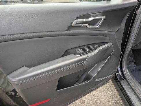 Used 2023 Kia Sportage EX image 18