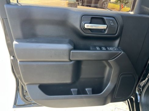 Used 2021 Chevrolet Silverado 1500 Custom image 10