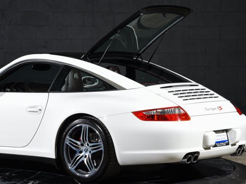 Used 2008 Porsche 911 Targa 4S AWD/4WD image 11