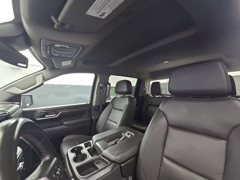 Used 2025 GMC Sierra 1500 SLT RWD image 22