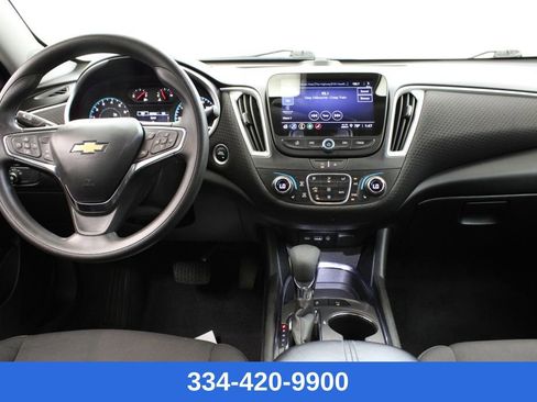 Used 2024 Chevrolet Malibu LT image 8