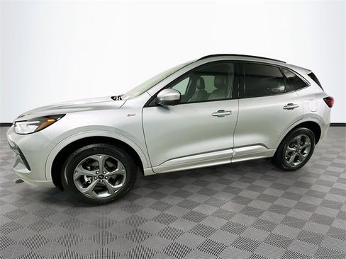 Certified 2024 Ford Escape ST-Line Select w/ Tech Pack #2 image 4