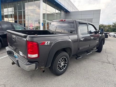 Used 2010 GMC Sierra 1500 SLE AWD/4WD image 4