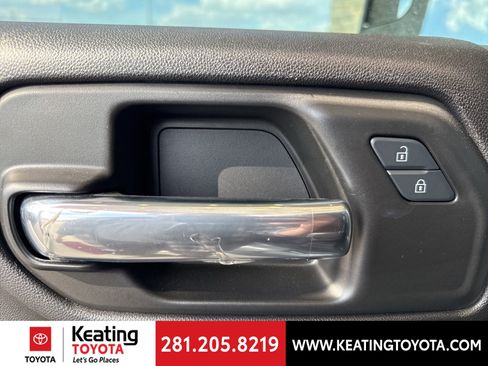 Used 2024 Chevrolet Silverado 1500 Custom image 12