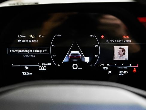 New 2025 Audi SQ5 Premium Plus image 16