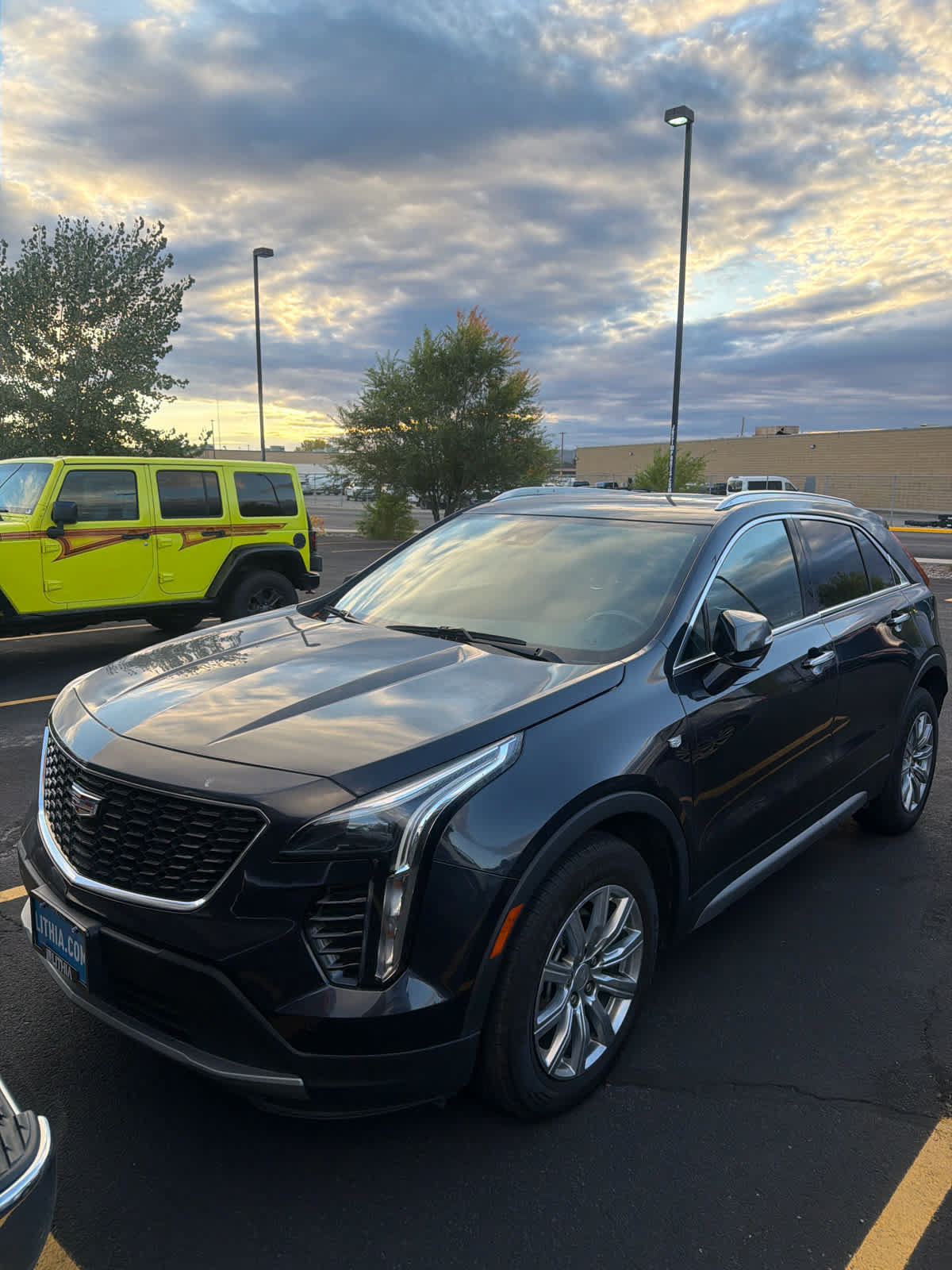 Used 2023 Cadillac XT4 Premium Luxury AWD/4WD image 1