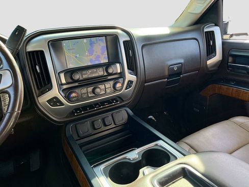Used 2015 GMC Sierra 2500 SLT w/ Duramax Plus Package AWD/4WD image 25