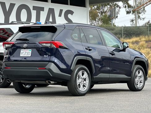 Used 2025 Toyota RAV4 XLE FWD image 5