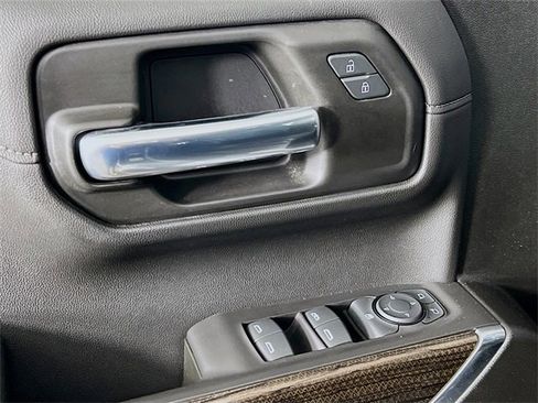 Used 2020 Chevrolet Silverado 1500 RST w/ All-Star Edition image 9