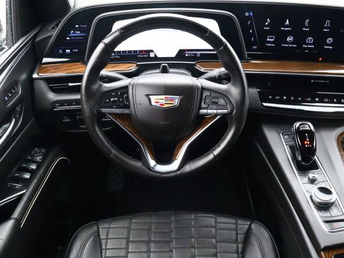 Certified 2024 Cadillac Escalade ESV Premium Luxury Platinum AWD/4WD image 16