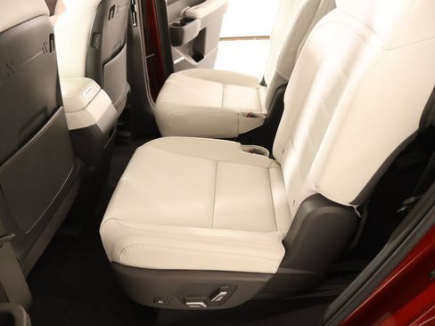 Used 2024 Hyundai Santa Fe Calligraphy AWD/4WD image 13