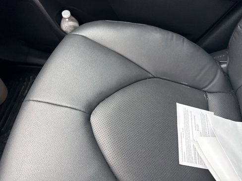 Used 2024 Toyota Grand Highlander XLE w/Navigation/Leather/18-in image 10