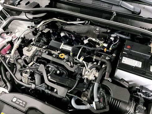 Certified 2023 Toyota Corolla Cross LE AWD/4WD image 33