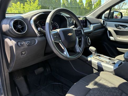Used 2022 Chevrolet Blazer LT FWD image 22