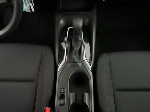 Used 2025 Toyota Corolla LE image 13