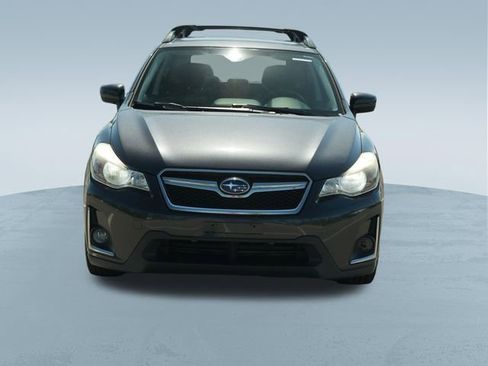 Used 2016 Subaru Crosstrek 2.0i Premium AWD/4WD image 2