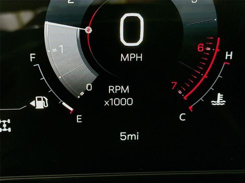 New 2026 GMC Yukon XL Elevation w/ LPO, Floor Liner Package AWD/4WD image 6