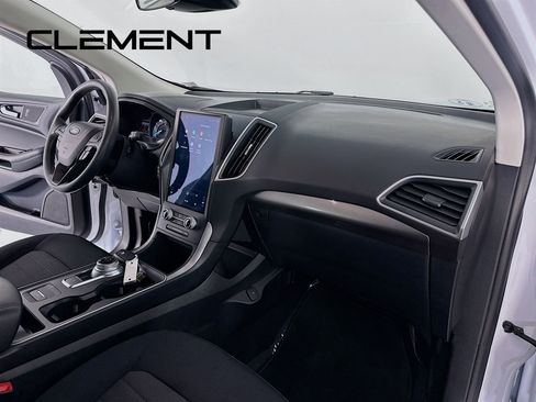 Used 2022 Ford Edge SE w/ Black Appearance Package image 32