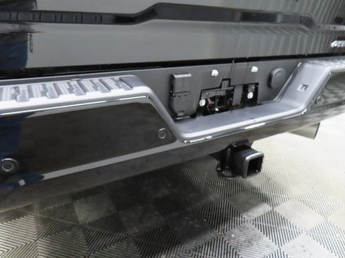 Used 2025 GMC Sierra 2500 AT4 w/ AT4 Premium Plus Package image 50