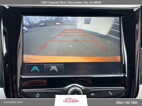 Used 2017 Chevrolet Sonic LT w/ Convenience Package image 21