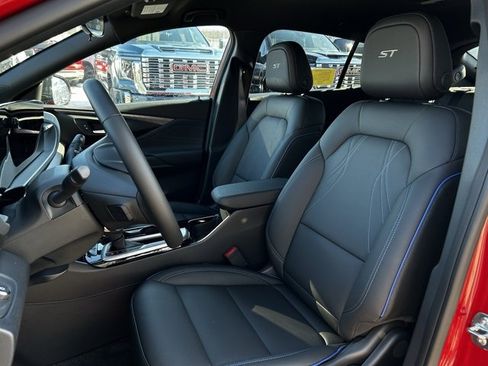 New 2026 Buick Envista Sport Touring image 14