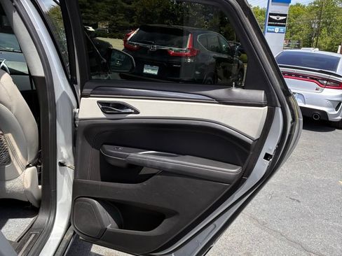 Used 2013 Cadillac SRX FWD image 44