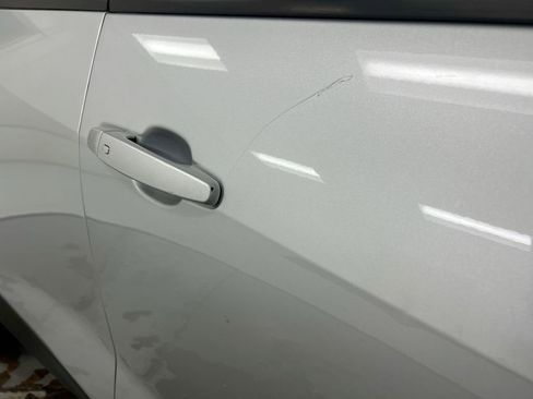 Used 2019 Chevrolet Blazer LT FWD image 31