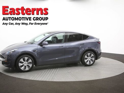 Used 2022 Tesla Model Y Long Range AWD/4WD image 57