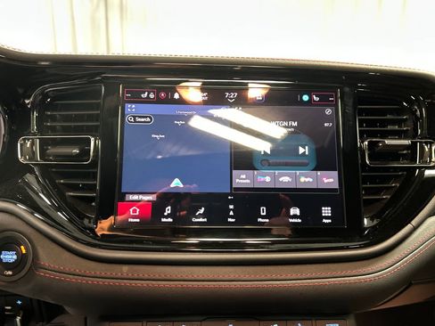 Used 2025 Dodge Durango R/T image 17