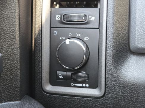 Used 2017 RAM 3500 Tradesman w/ Chrome Appearance Group image 24