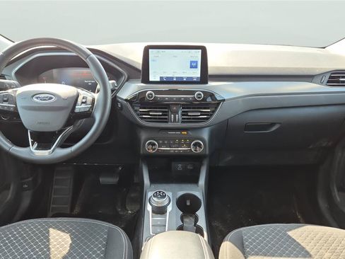 Used 2023 Ford Escape Active w/ Cold Weather Package FWD image 11