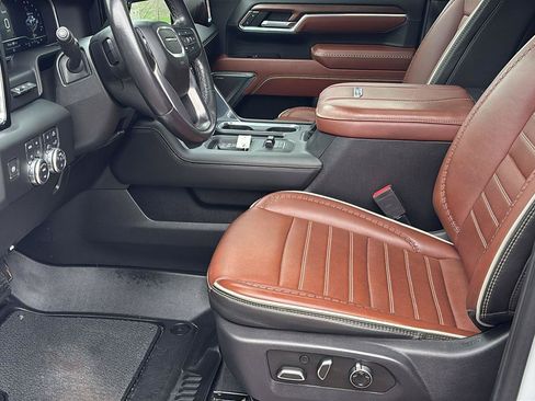 Certified 2024 GMC Sierra 2500 Denali Ultimate AWD/4WD image 15