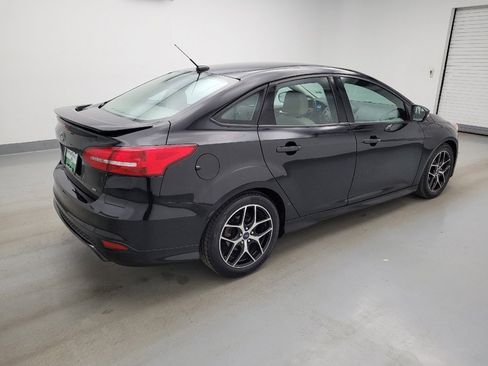 Used 2015 Ford Focus SE w/ SE Sport Package FWD image 10