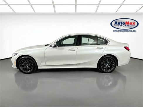 Used 2025 BMW 330i xDrive Sedan image 9