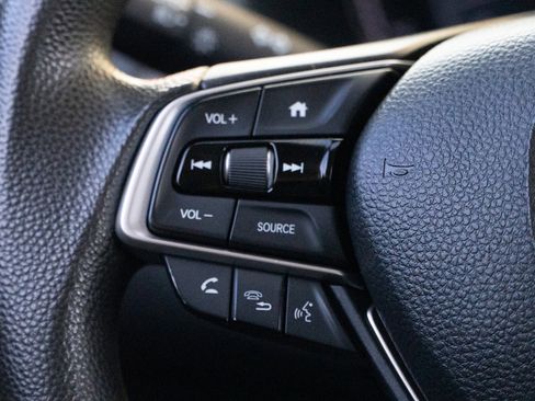 Used 2019 Honda Accord LX image 33