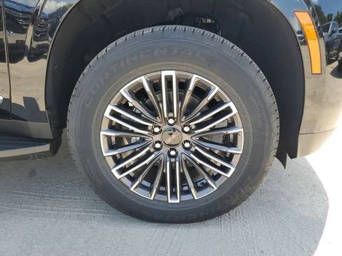New 2026 GMC Yukon XL Elevation AWD/4WD image 6