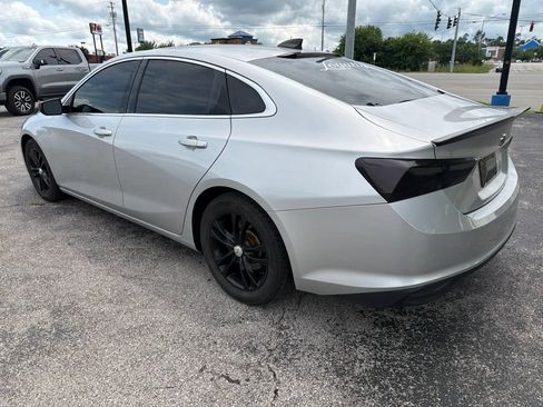 Used 2017 Chevrolet Malibu LS FWD image 4