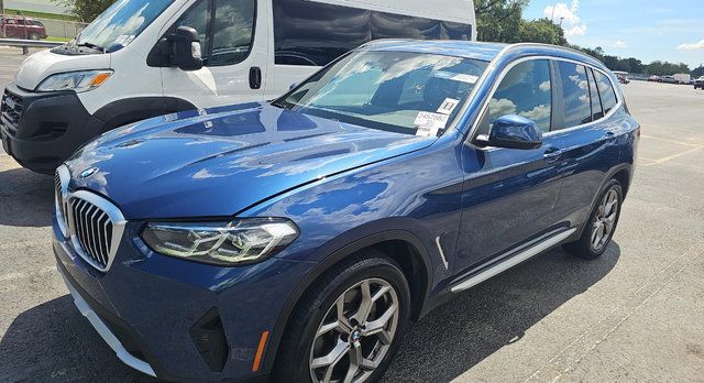 Used 2023 BMW X3 sDrive30i RWD image 3