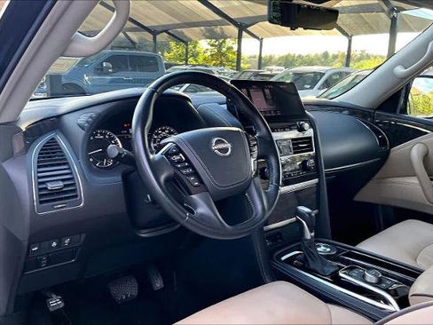 Certified 2023 Nissan Armada Platinum image 16
