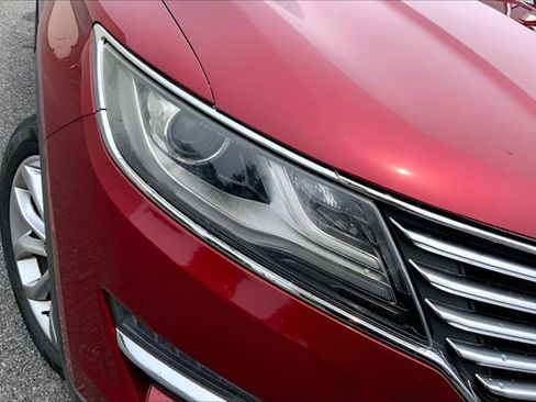Used 2017 Lincoln MKC Select w/ Select Plus Package AWD/4WD image 28