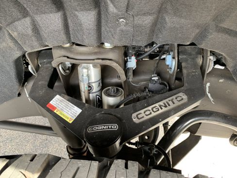 Used 2025 Chevrolet Silverado 2500 LT w/ Safety Package image 46