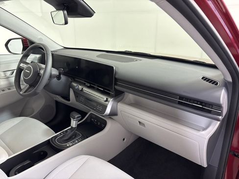 Used 2024 Hyundai Kona SEL image 13