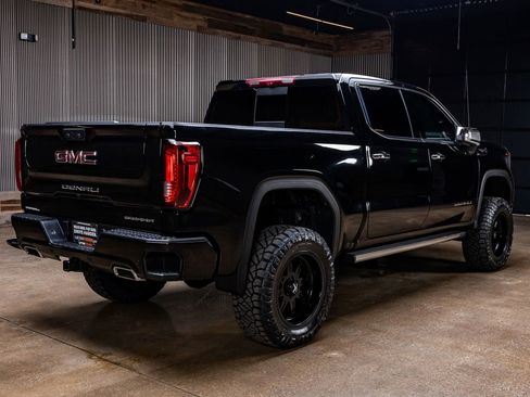 Used 2025 GMC Sierra 1500 Denali AWD/4WD image 10