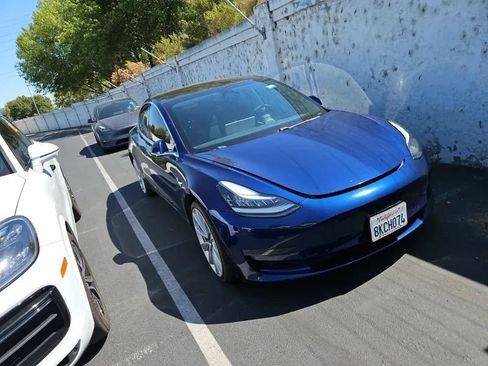 Used 2019 Tesla Model 3 Performance AWD/4WD image 2