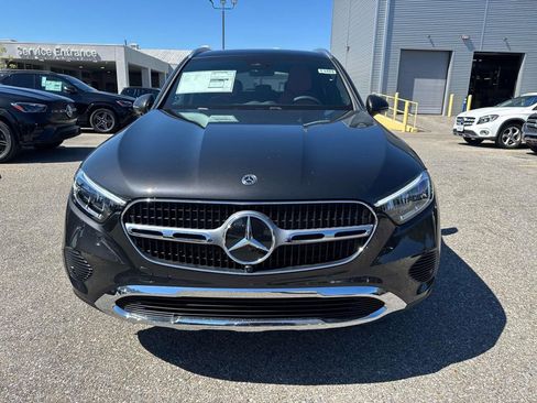 New 2026 Mercedes-Benz GLC 300 4MATIC image 2